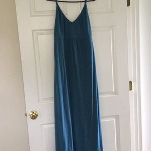 Old navy maternity maxi dress size medium